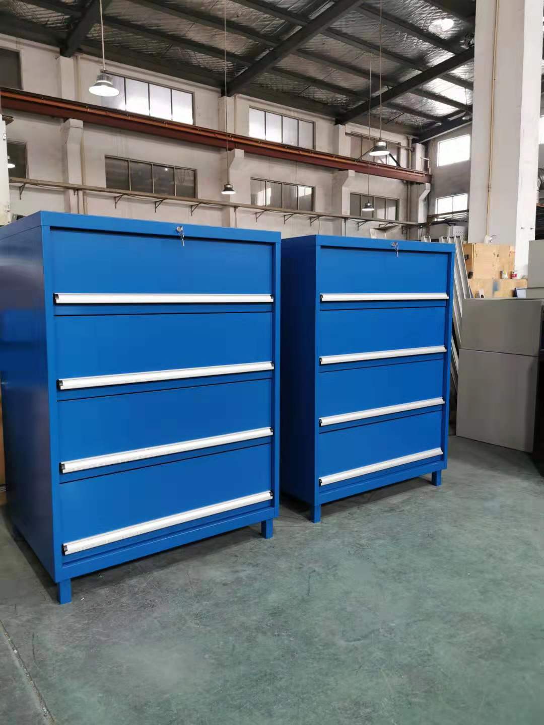 天津工具柜選天金岡，一柜頂十柜