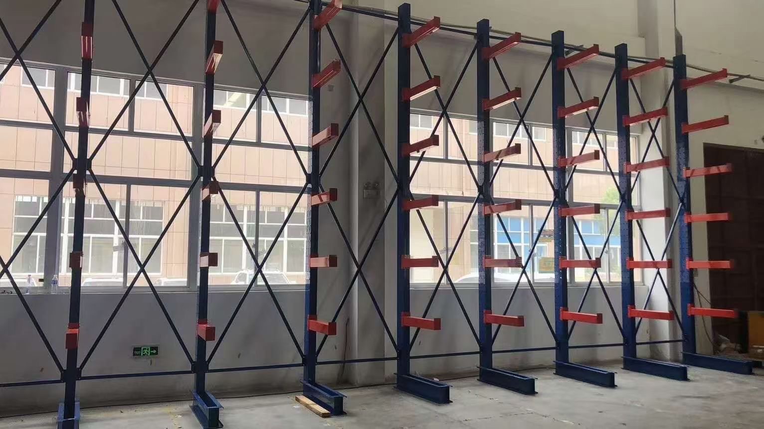 天金岡和蘇州 一新能源裝備公司達成懸臂貨架項目合作