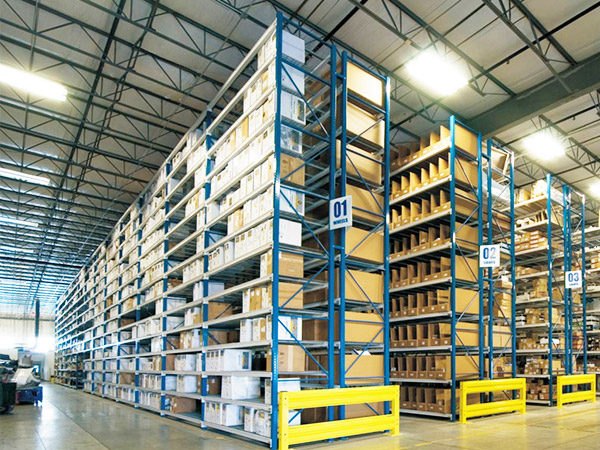在購(gòu)買時(shí)要如何選擇合適自己的倉(cāng)儲(chǔ)貨架？