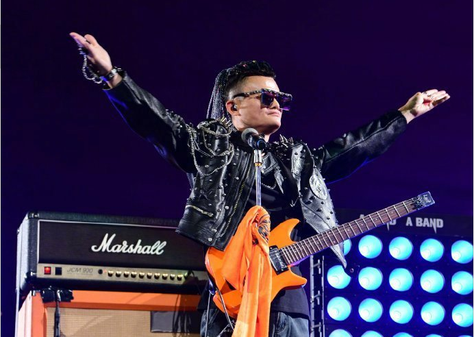 馬老師獻唱怒放的生命，工具柜廠家天金岡跟著燃到爆