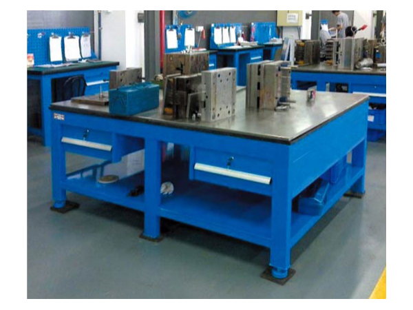 鉗工工作臺變形怎么辦？工具柜廠家天金岡告訴你，看完絕對漲知識！