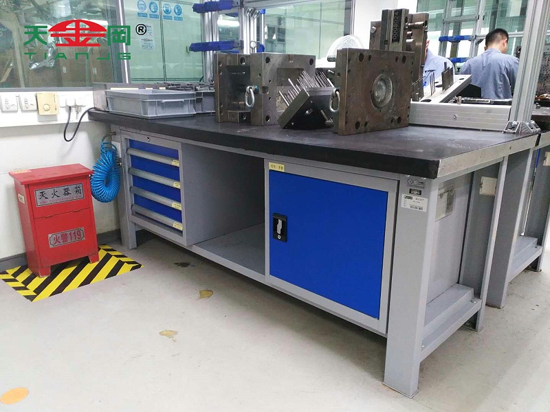 無塵車間精益生產(chǎn)工作臺(tái)