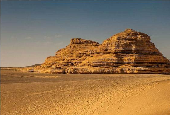 工具柜廠家天金岡常金標先生和周艷玲女士即將挑戰(zhàn)戈壁行，重走玄奘之路