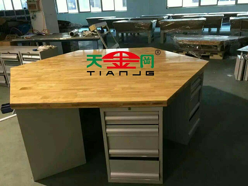 六角鉗工裝配臺(tái)
