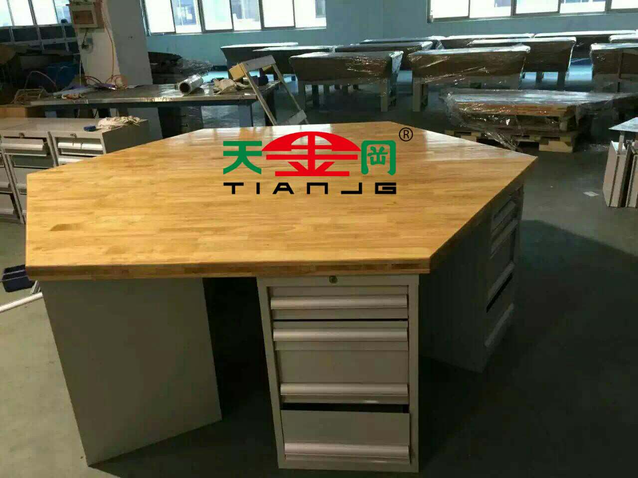 六角臺虎鉗工作臺